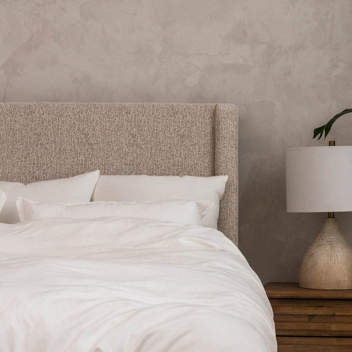 A made bed with a YumeFeel duvet, the kind of photo a claim starts with.
