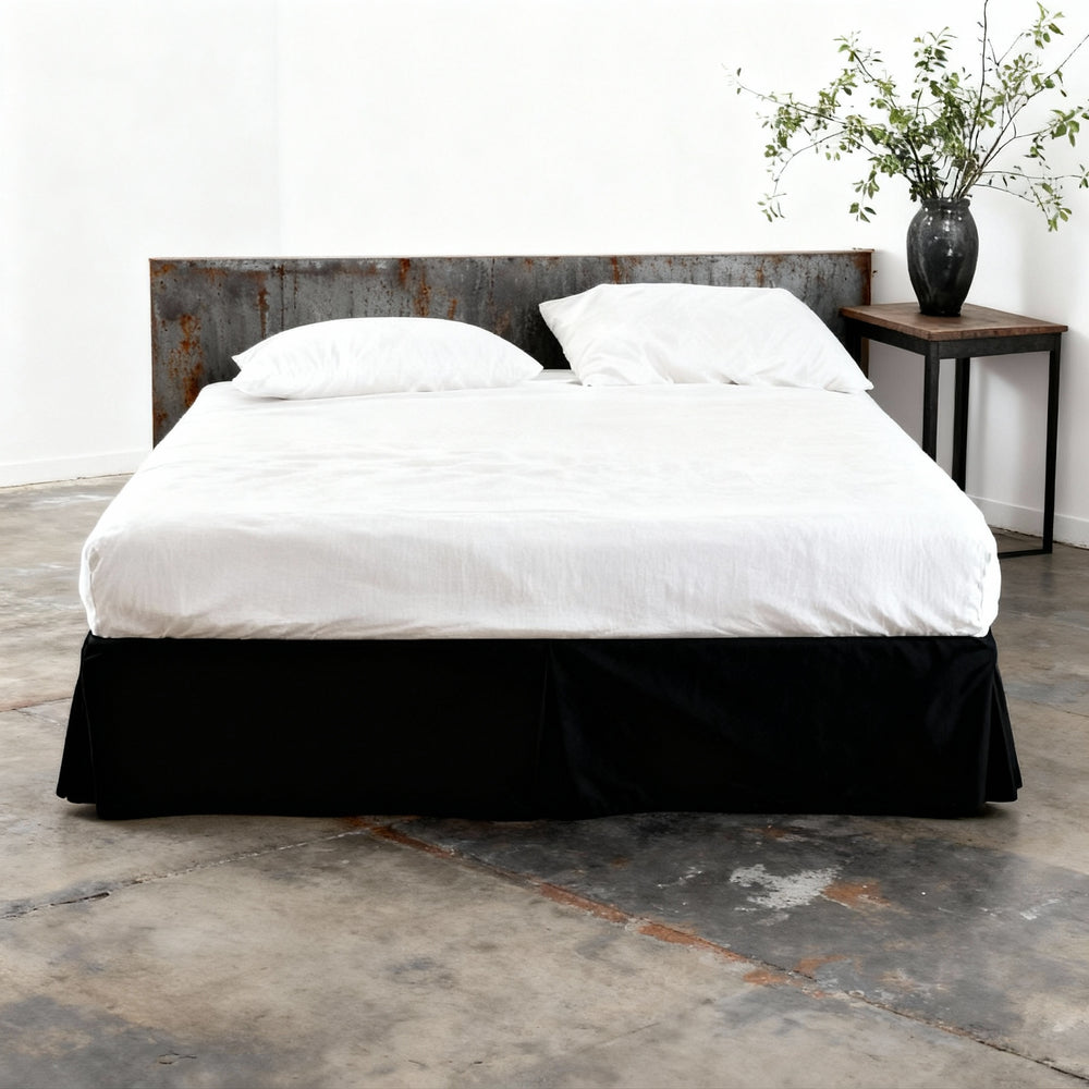 Minimal Bed Skirt